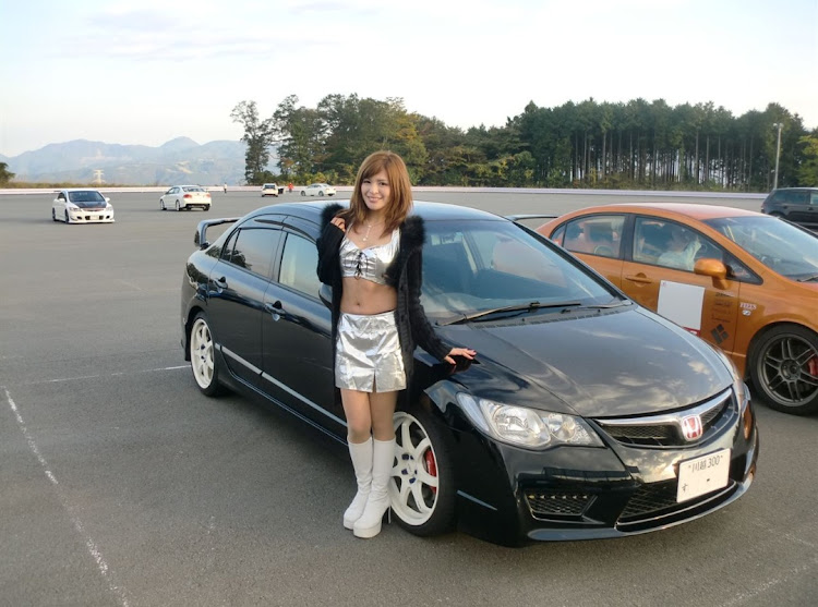 シビックタイプRの今までに所有した車でNo.1は？・civilization・無限RRに関するカスタム事例の投稿画像4枚目