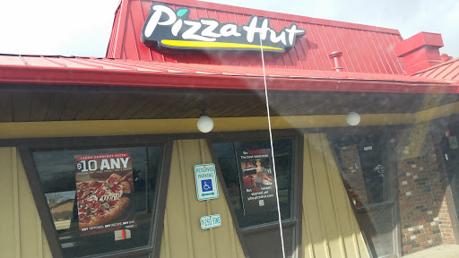 Pizza Restaurant «Pizza Hut», reviews and photos, 1257 Camp Jackson Rd, Cahokia, IL 62206, USA