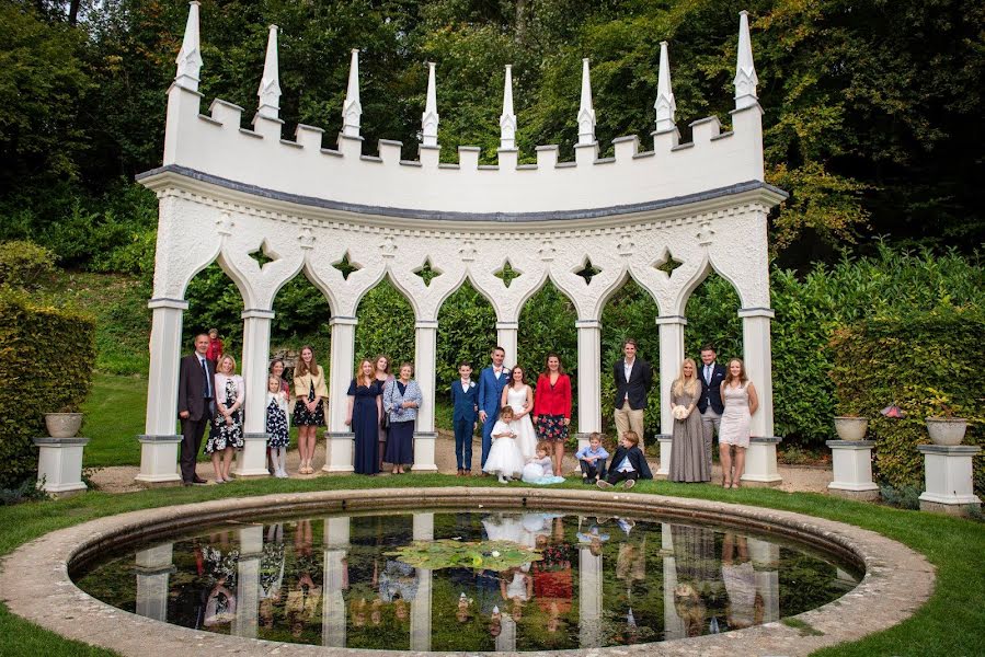 Wedding photographer Simon Fennell (sweetpeawedding). Photo of 1 July 2019