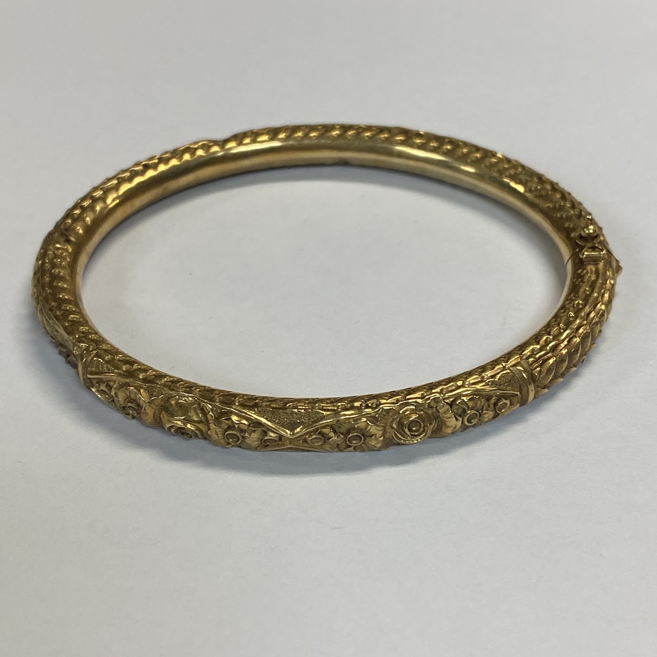 18K Gold Bangle Bracelet