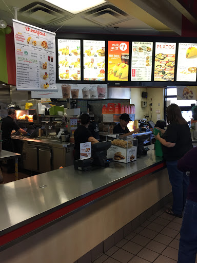 Fast Food Restaurant «Del Taco», reviews and photos, 900 S Val Vista Dr, Gilbert, AZ 85296, USA