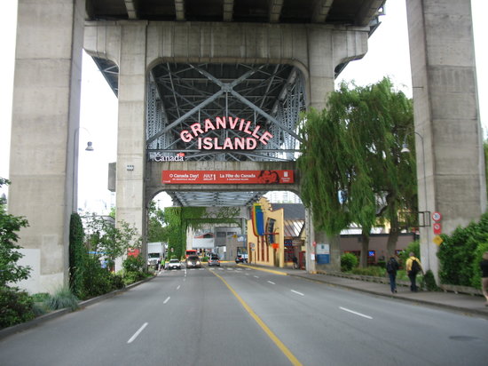 파일:external/media-cdn.tripadvisor.com/entrance-to-granville.jpg