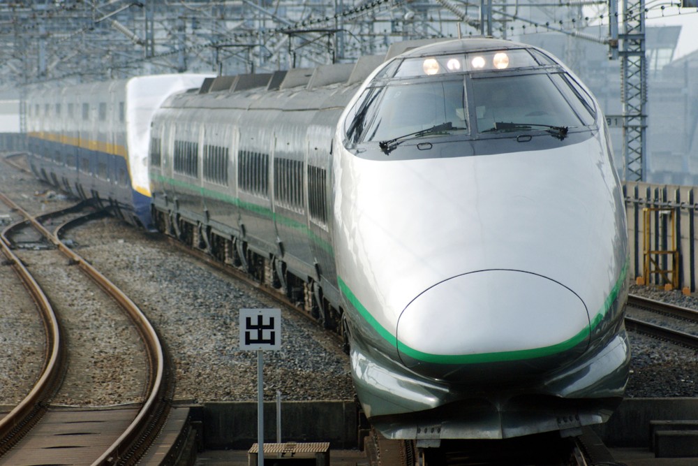 파일:external/upload.wikimedia.org/JR_East_Shinkansen_400(renewal).jpg