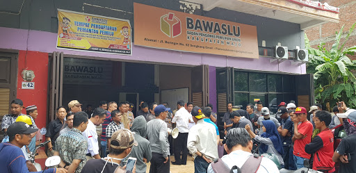 Masyarakat dan LSM Minta Bawaslu Usut dan Tindak Tegas Dugaan Kecurangan di Dapil 3 Wajo