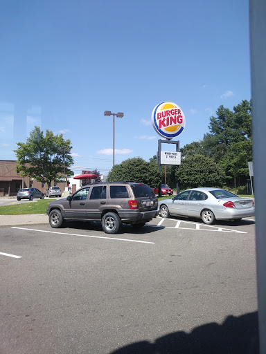 Fast Food Restaurant «Burger King», reviews and photos, 1456 4th St NW, New Philadelphia, OH 44663, USA