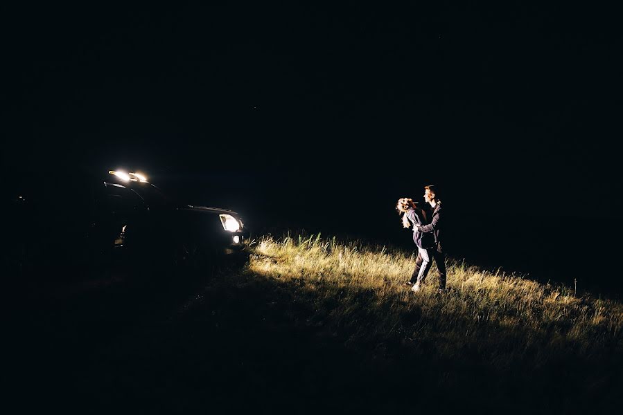 Fotógrafo de casamento Aleksandr Baranec (baranec). Foto de 18 de agosto 2019