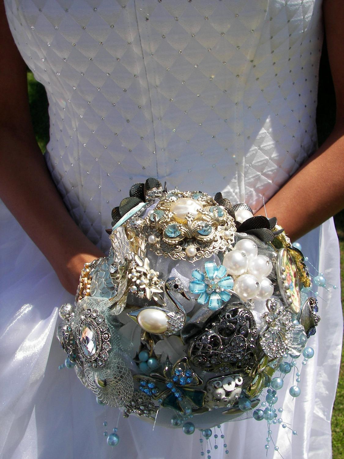 Wedding Brooch Bouquet