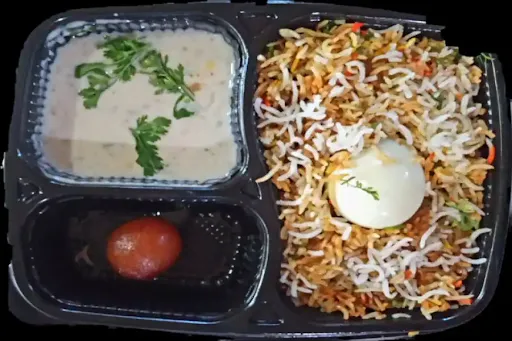 Anda Biryani + Raita + Gravy + Salad + Gulab Jamun