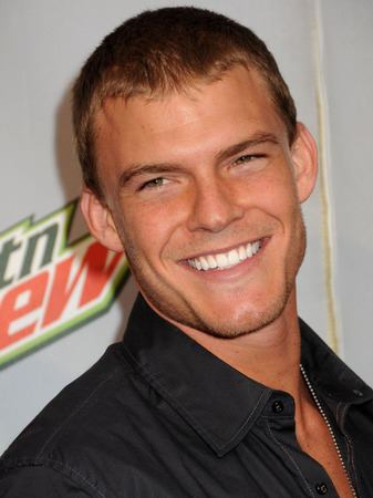 Alan Ritchson Profile Pics Dp Images