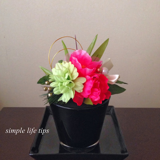 Simple Life Tips お正月の飾り花 100均ダイソーアレンジ