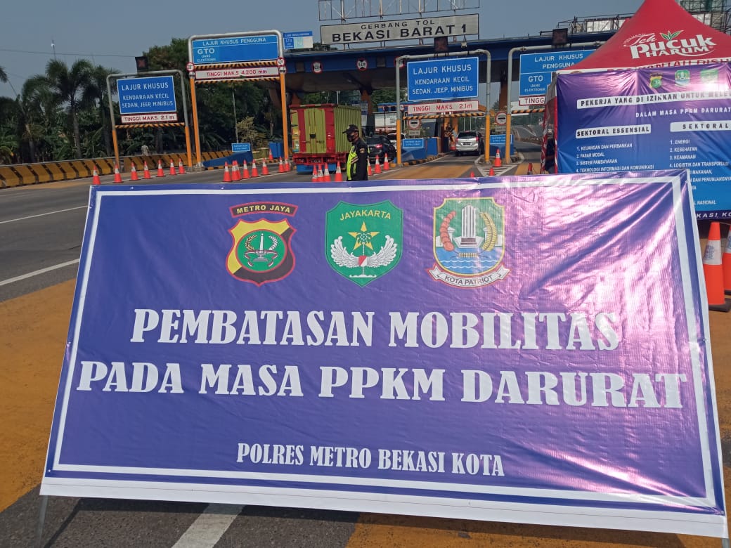 Titik penyekatan ppkm bekasi