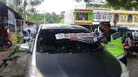 Cegah Virus Corona, Kendaraan Menjadi Obyek Pemasangan Sticker Himbauan Prokes Ayo Pakai Masker Satlantas Polres Soppeng