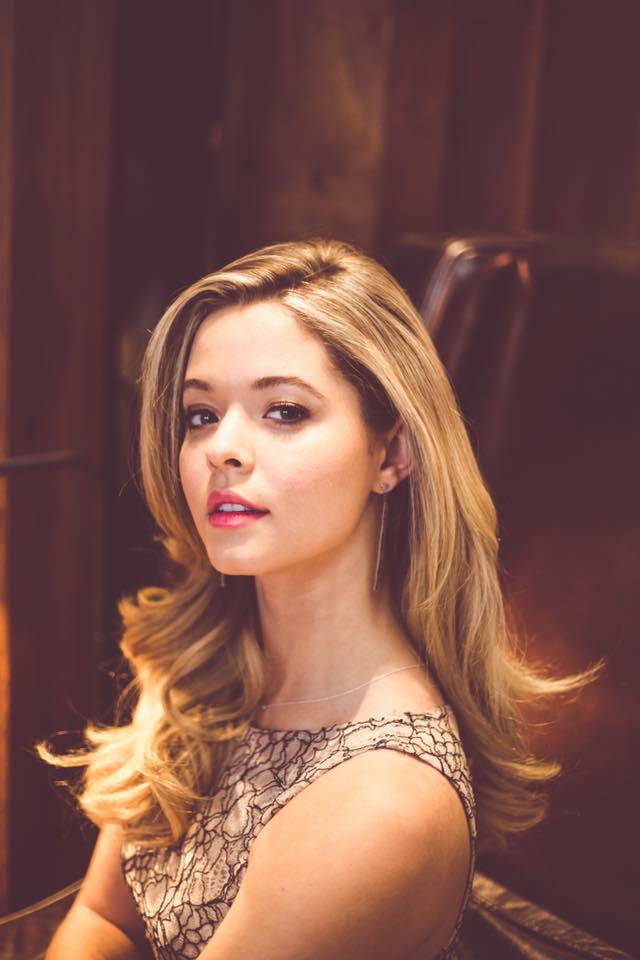 Sasha Pieterse Awesome Profile Pics Whatsapp Images