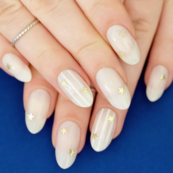 Star Nails Art Ideas for Your Brilliant Look - Styles Art