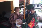 Personel TNI Salurkan Bantuan Paket Makanan, Warga : Terimakasih Jenderal Syech Ismed