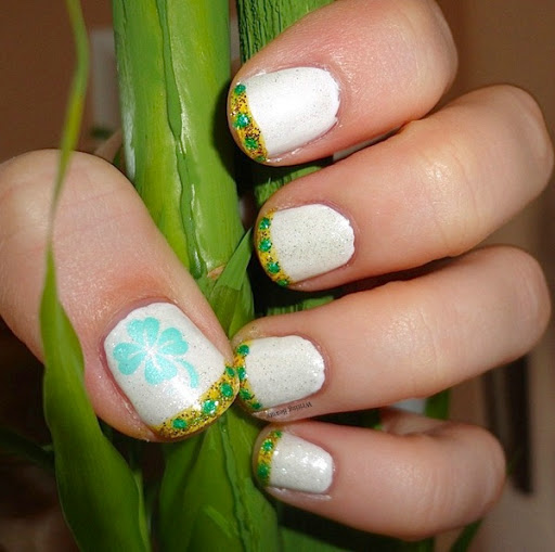 20 Amazing St. Patrick's Day Nail Designs To Try This Year - The Girly  System