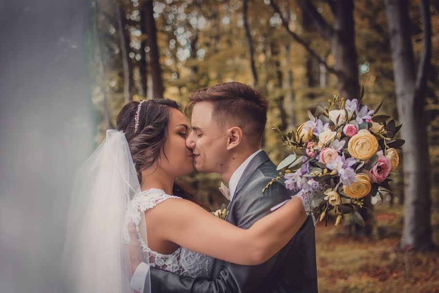 Bröllopsfotograf Király Lexa (lexaphotography). Foto av 3 mars 2019