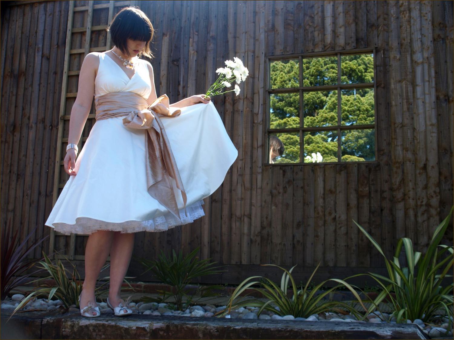 June - 50s Wedding dress,