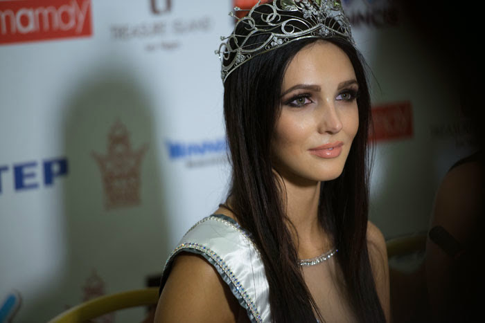 miss-ukraina-vselennaja-2013-30.jpg