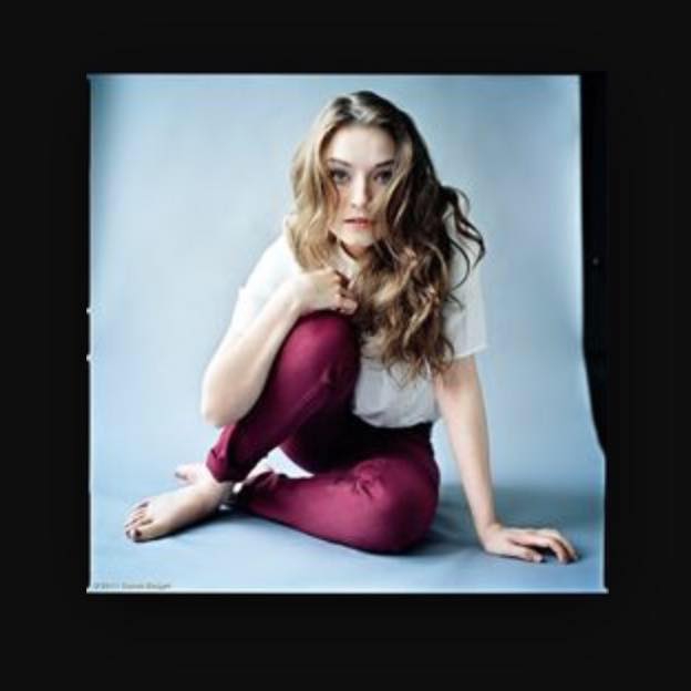 Sarah Bolger Dp Profile Pics