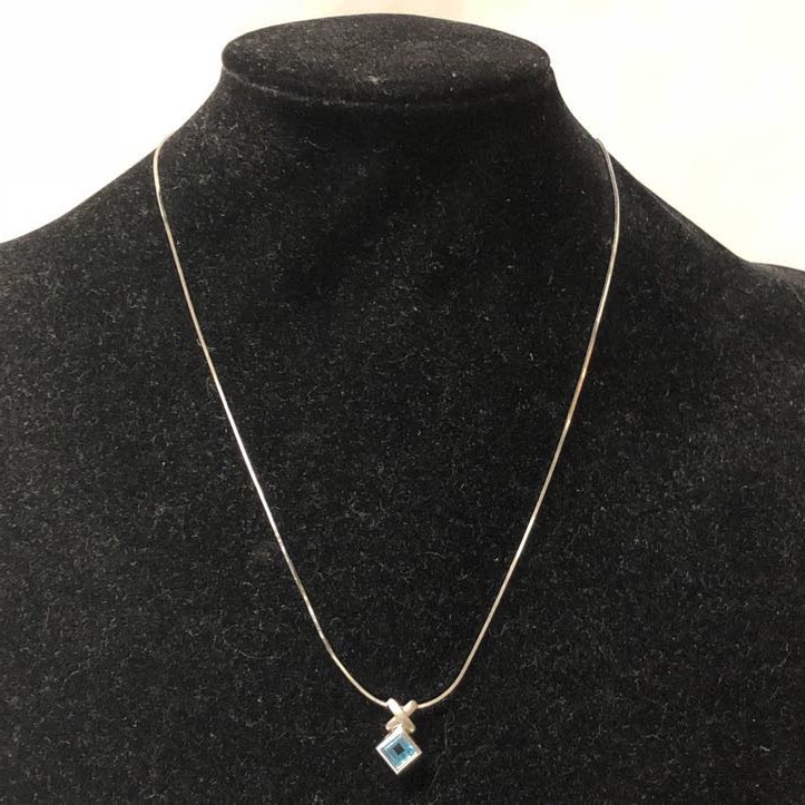 14K White Gold and Stone Pendant Necklace