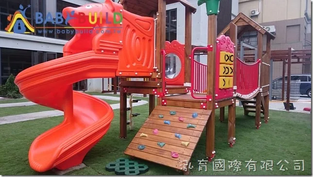 國際蒙特梭利竹北幼兒園 Babybuild檜木遊具