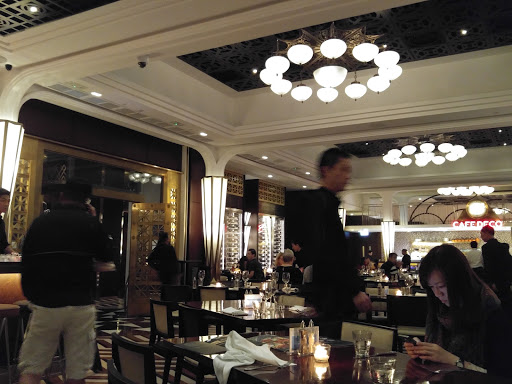 Cafe Deco
