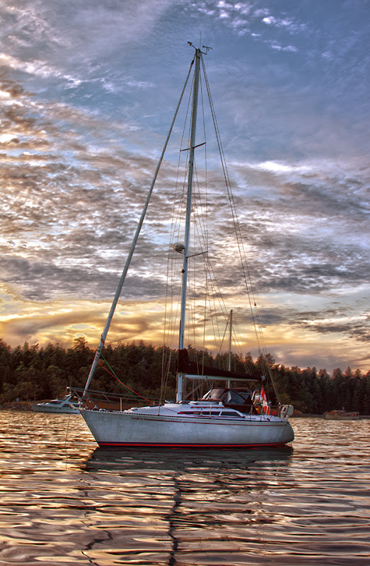 Sailboat_HDR.jpg