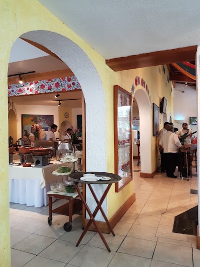 Photos of Los Almendros
