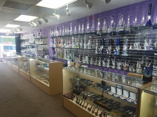 Vaporizer Store «Smoke Spot Smoke Shop», reviews and photos, 24424 Hawthorne Blvd, Torrance, CA 90505, USA