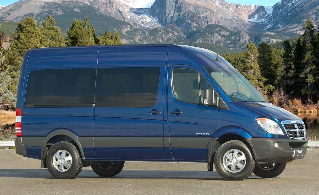 파일:Dodge_Sprinter_144WB_HR(2009).jpg