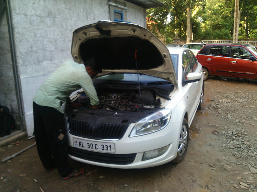 Car King - Car Workshop, T.P Junction, Near Mannarasala Temple, Harippad Cheruthana Road, Haripad, Kerala 690514, India, Car_Repair_and_Maintenance, state KL