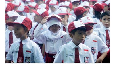 Menyelesaikan Schooling Without Learning dengan Pembelajaran Mendalam