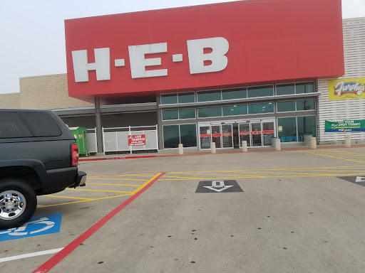 Grocery Store «H-E-B Grocery», reviews and photos, 3590 College St, Beaumont, TX 77701, USA