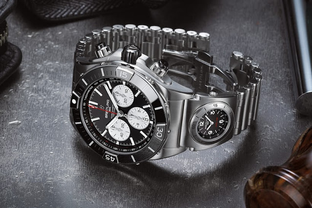 Hands On: Nouvelle réplique de montre pour homme Breitling Super Chronomat 44 MM