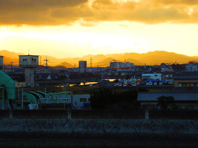 吉田太陽の丘公園から夕方の風景-2