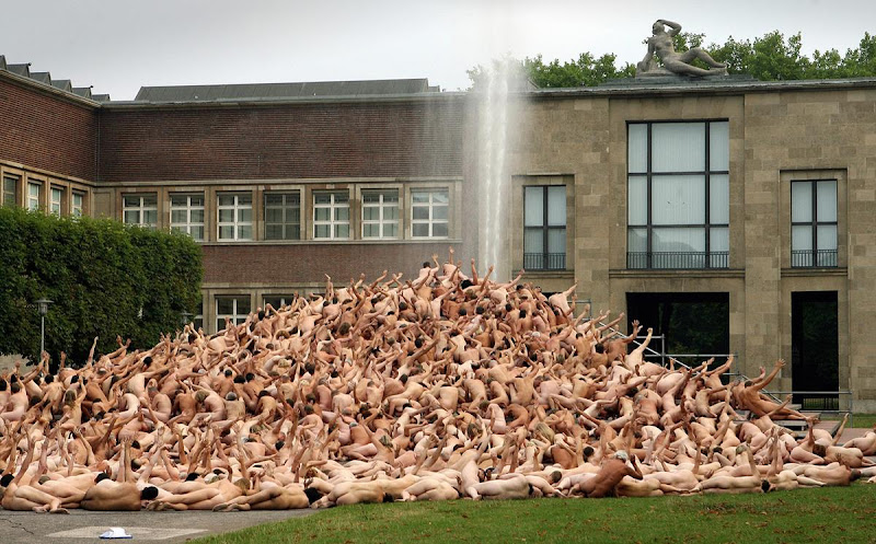 O mundo despido de Spencer Tunick