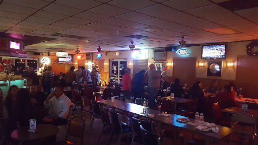 Sports Bar «H & R Sports Bar», reviews and photos, 1819 Goliad Rd, San Antonio, TX 78223, USA