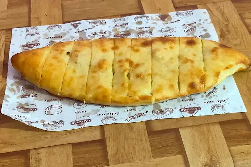 Sticky Garlic Bread