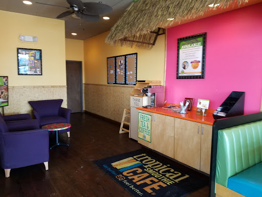 Juice Shop «Tropical Smoothie Café (Martinsburg)», reviews and photos, 171 Retail Commons Pkwy #7, Martinsburg, WV 25403, USA