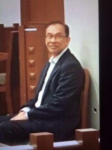 Kes anwar ibrahim masuk penjara