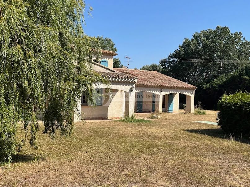 Vente propriété  287 m² à Eygalières (13810), 1 850 000 €