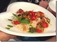 Risotto all’acqua di pomodoro con mozzarella e pane croccante