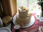 Pic of the Little London shoppe wedding cake