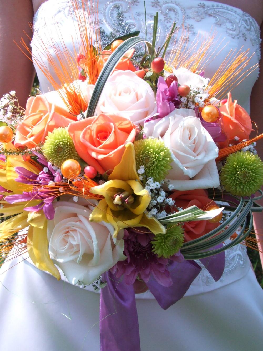 Wedding flowers arrangement is