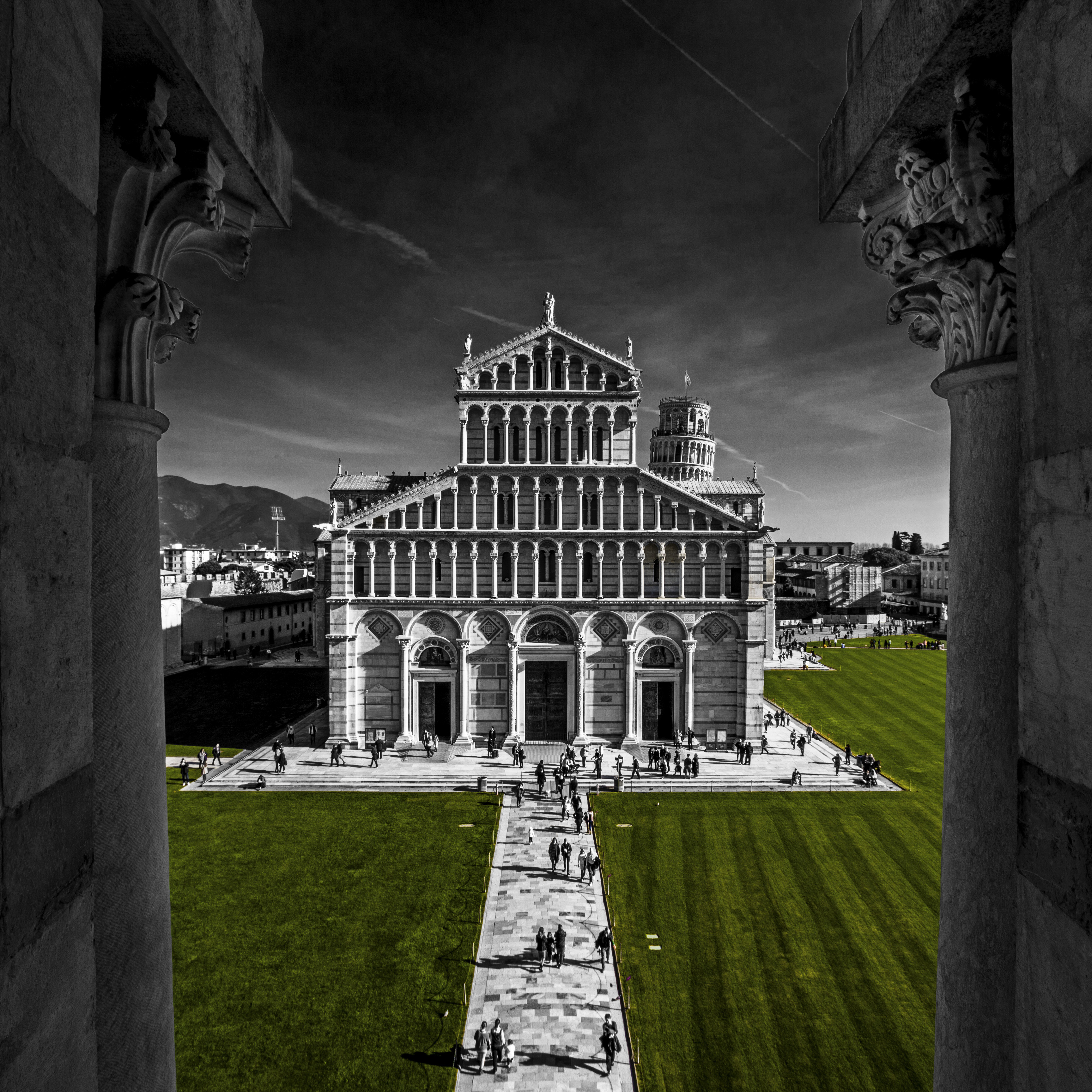 Piazza dei miracoli di Sebastiano Pieri