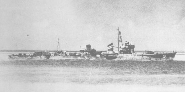 파일:external/upload.wikimedia.org/IJN_DD_Shiratsuyu_in_1937.jpg