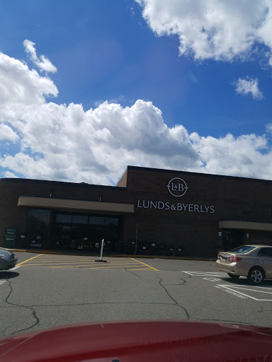 Grocery Store «Lunds & Byerlys Roseville», reviews and photos, 1601 County Rd C West, Roseville, MN 55113, USA