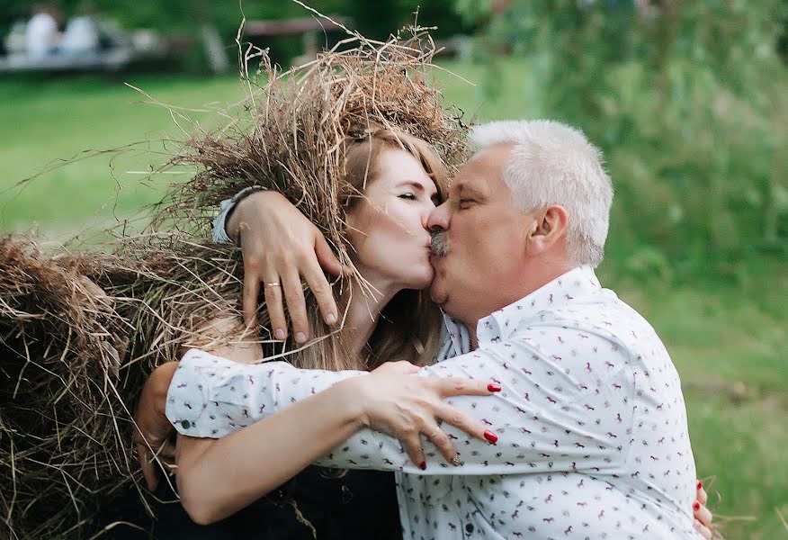 Wedding photographer Zhenya Oborevich (oborevych). Photo of 19 June 2019