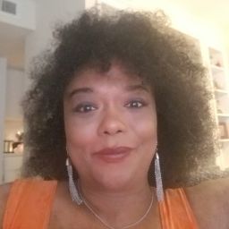 Amiah Miller desktop Wallpapers